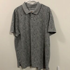 Men’s St. John’s Bay Performance Polo shirt Size XL good condition